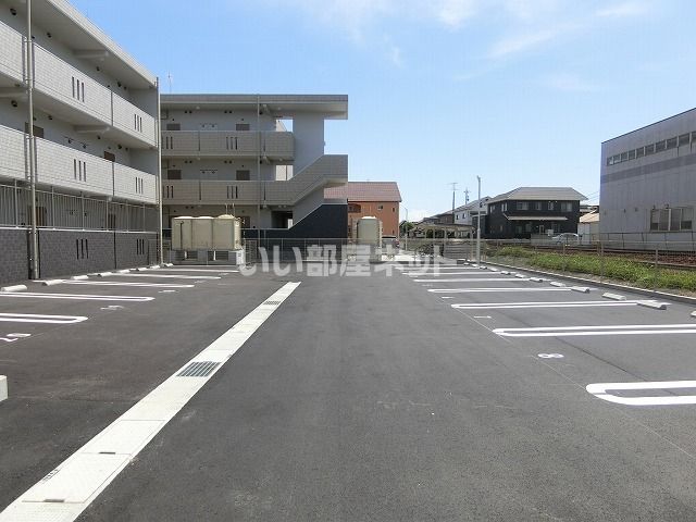 【ラグナ幸町の駐車場】