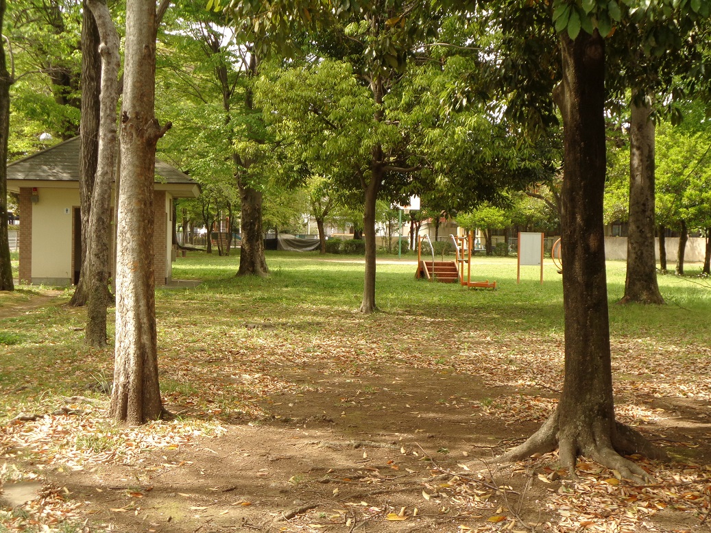 【リビエール美堀の公園】