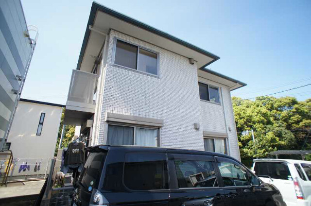 福岡市東区三苫のアパートの建物外観