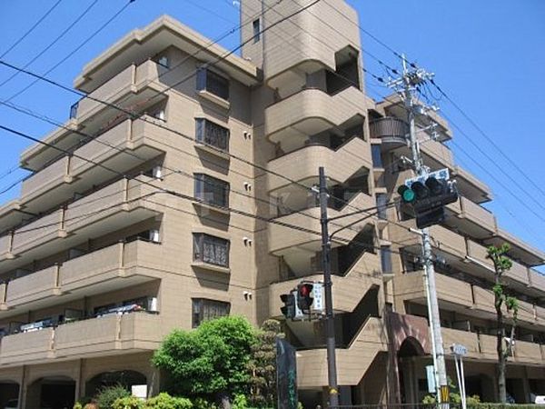 【グリーンロータスIの建物外観】