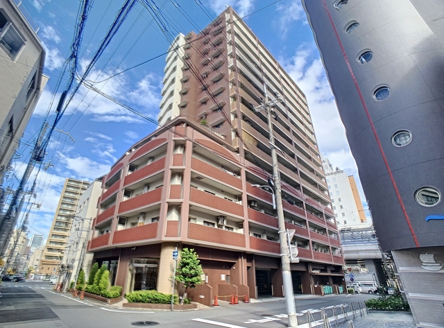 【神戸市中央区海岸通のマンションの建物外観】