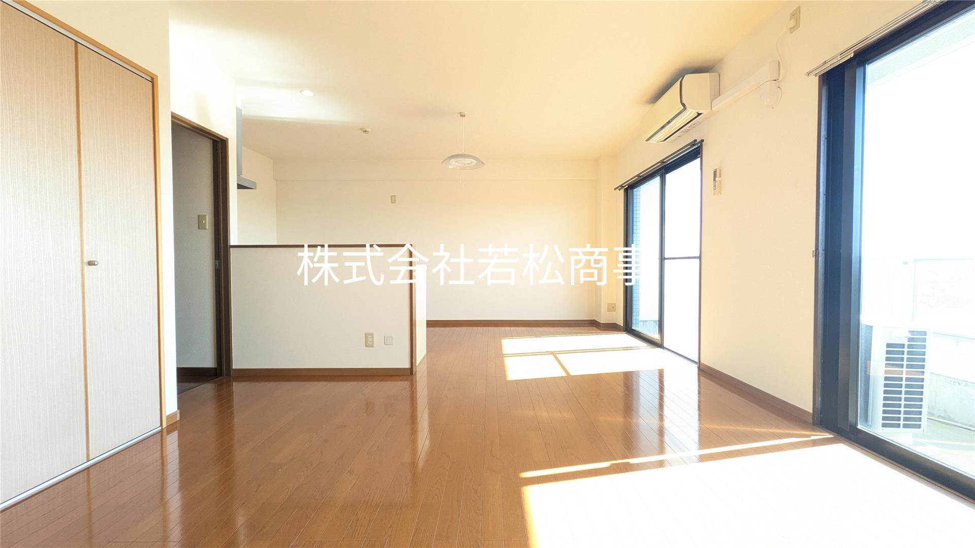 居室・リビング　日当たり良好です