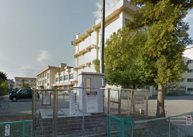 小学校　富山市立奥田小学校（小学校）まで556m