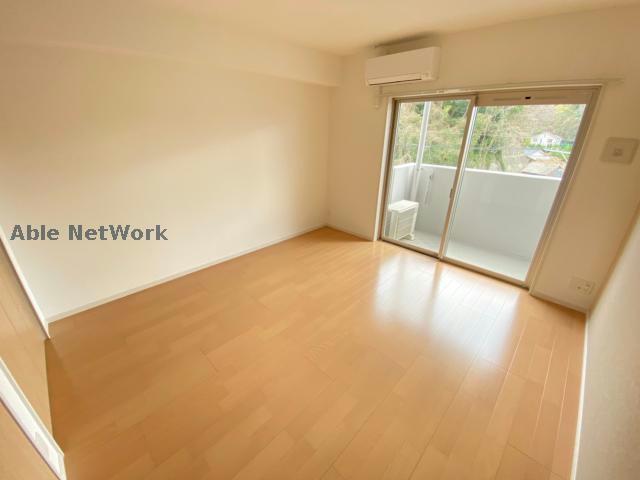 居室・リビング　同型タイプ