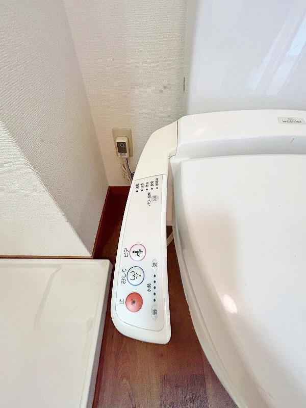 トイレ　★温水洗浄便座トイレ★