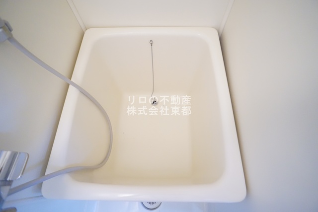 バス・シャワールーム　清潔感のある一体型のバスルームです