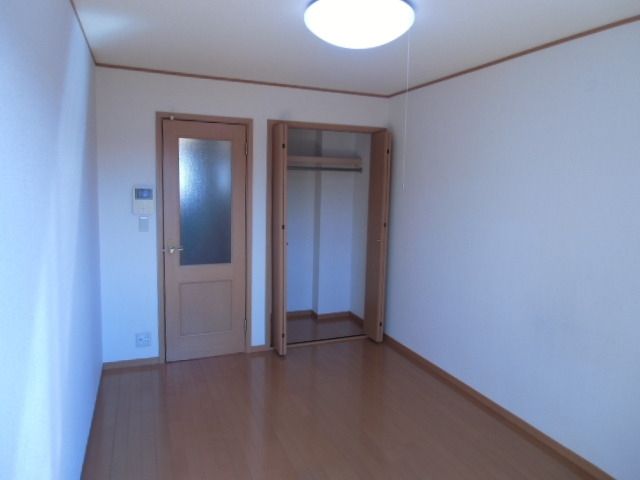 居室・リビング　★同タイプ別号室★