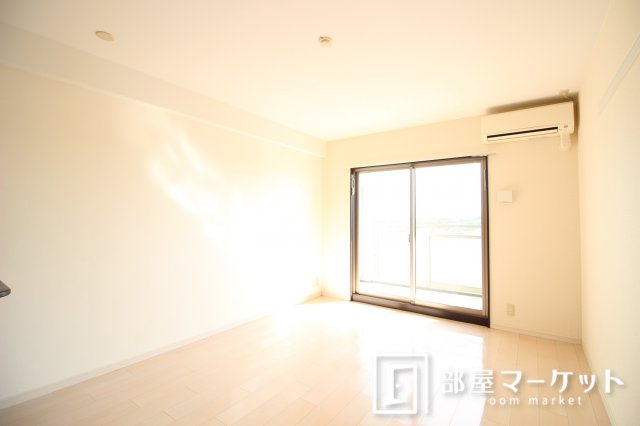 居室・リビング　同型タイプ