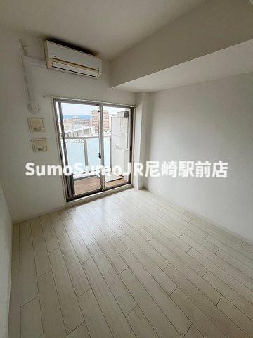 居室・リビング　ゆったり過ごせる居間です