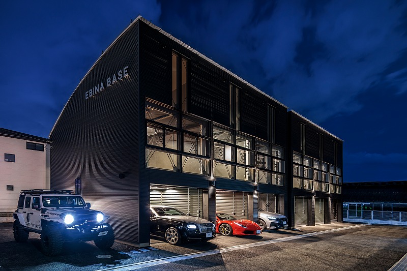 建物外観　鉄骨無垢な建物！