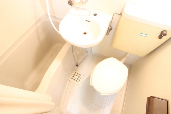 バス・シャワールーム　※別室の写真です