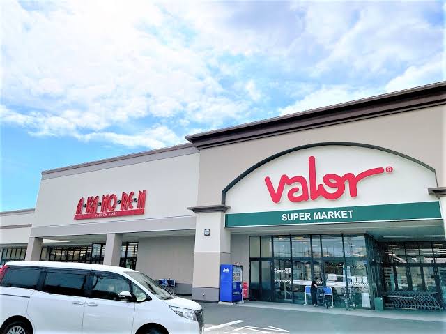 スーパー　バロー安城店（スーパー）まで867m
