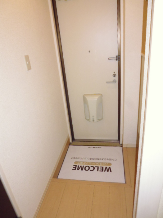 玄関　シューズボックス付きの玄関です☆
