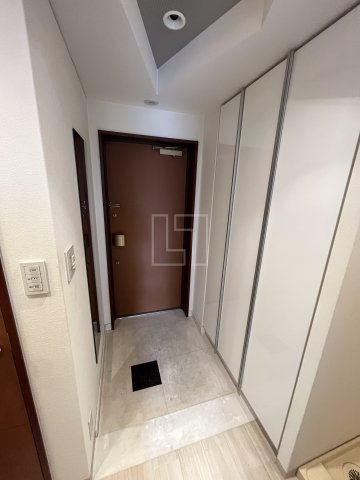 玄関　CITY SPIRE桜川II　玄関