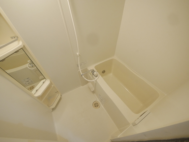 バス・シャワールーム　★清潔感のあるお風呂です★