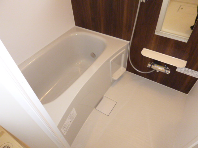 バス・シャワールーム　追い焚きバス