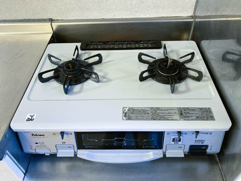 キッチン　2口コンロ付き♪