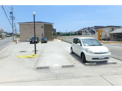 駐車場　駐車場