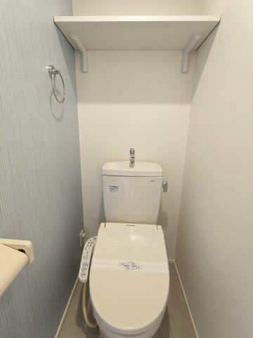 トイレ　102号室