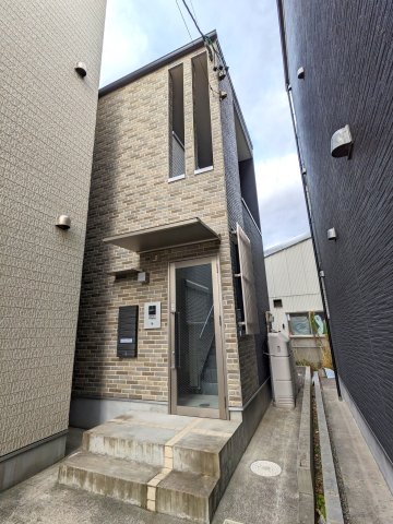 建物外観　外観は落ち着いています