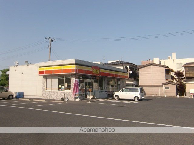 コンビニ　デイリーヤマザキ（コンビニ）まで615m