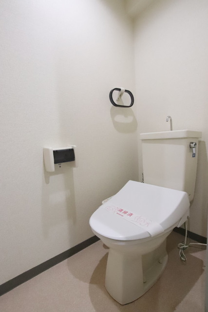 トイレ　♪温水洗浄便座付きのトイレ