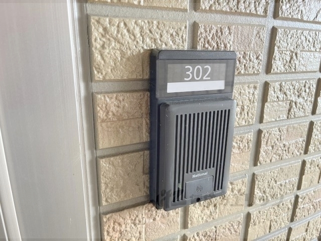 玄関　インターフォン