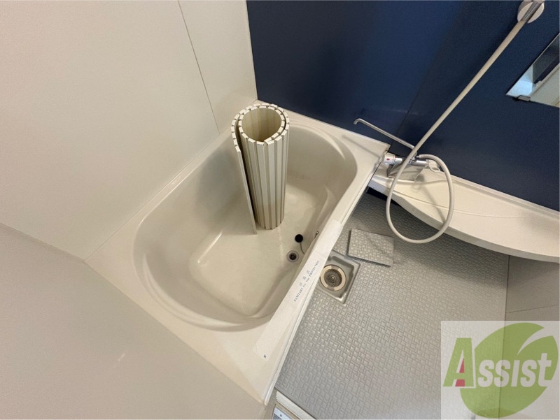 バス・シャワールーム　お風呂になります。一日の疲れを癒してくださいね。