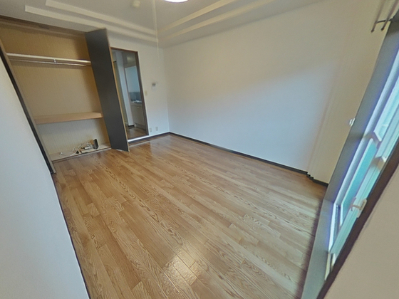 居室・リビング　※別号室の写真です