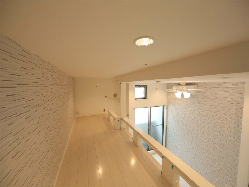 その他部屋・スペース　上階ロフト4.6帖（収納としもお部屋としても使えます）