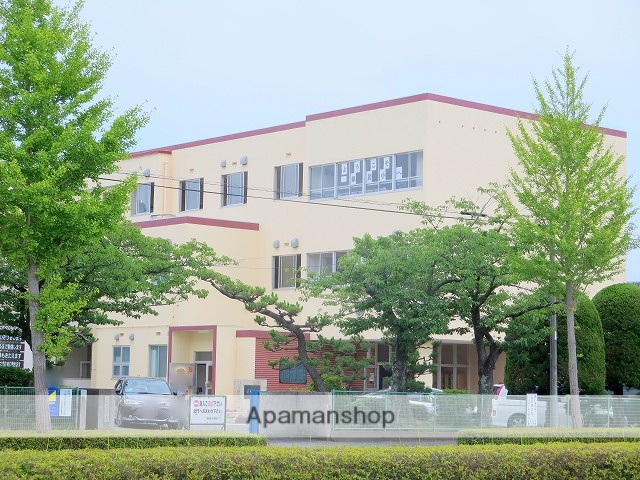 小学校　県居小学校（小学校）まで389m