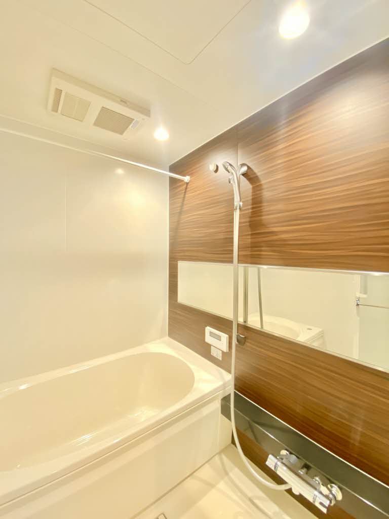 バス・シャワールーム　浴室