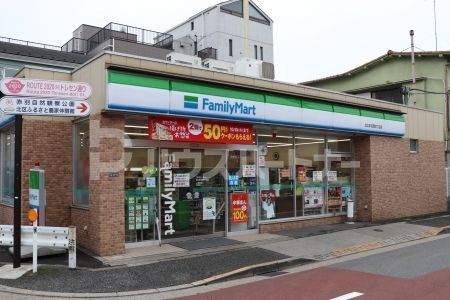 コンビニ　ファミリーマート北区赤羽西四丁目店（コンビニ）まで140m