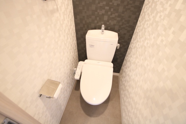 トイレ　※別室の参考写真の為、現況優先です。