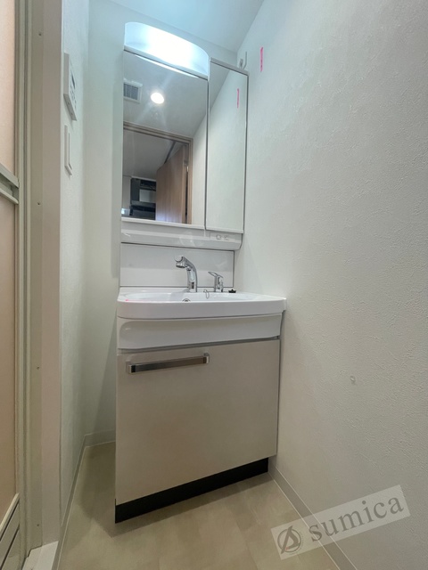 洗面設備　洗面脱衣所付き！独立洗面台が便利です♪♪