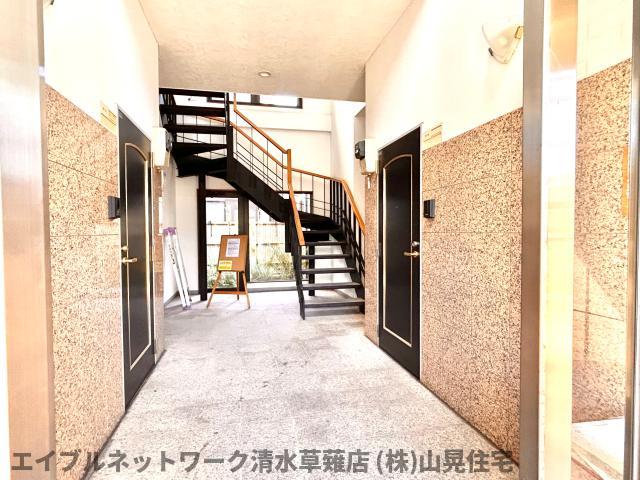 建物外観　外観は落ち着いています