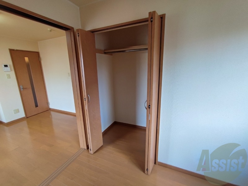 収納　こちらは収納です。物をしまう事ができますね！