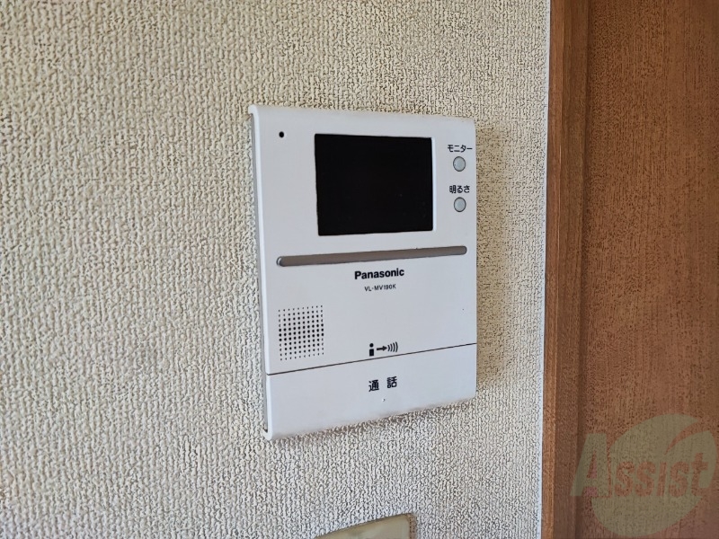 セキュリティ　ＴＶモニター付インターホンです。来客者の顔が見えるので安心！