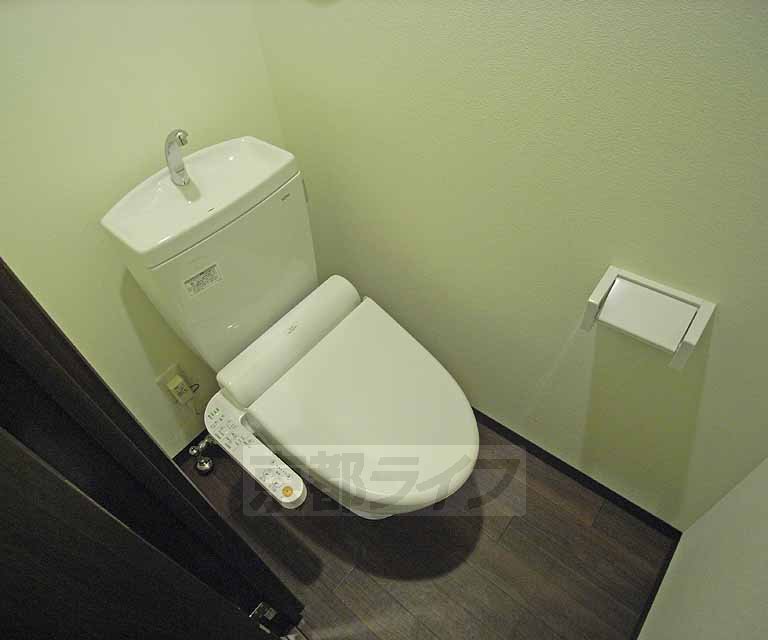 トイレ　清潔感のあるトイレです。