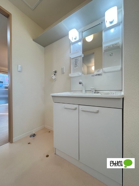 洗面設備　１０３