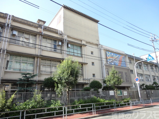 中学校　市立中島中学校（中学校）まで200m