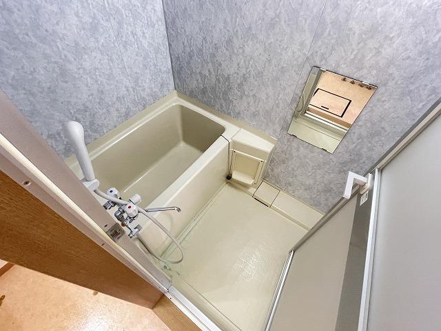 バス・シャワールーム　浴室