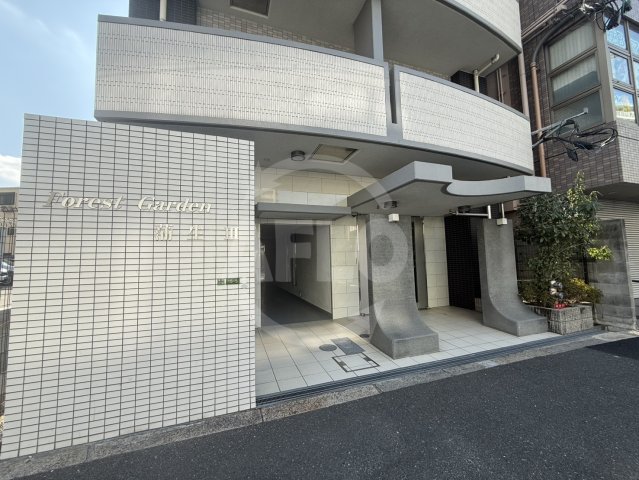 エントランス　フォレストガーデン蒲生III　エントランス