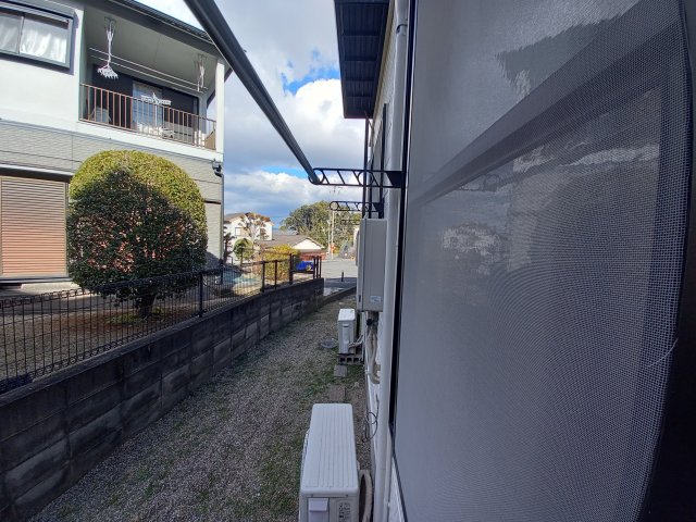 バルコニー　物干し台