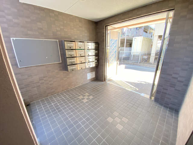 ロビー　集合ポスト