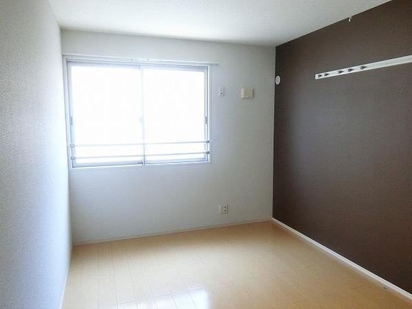 その他部屋・スペース　明るい洋室！
