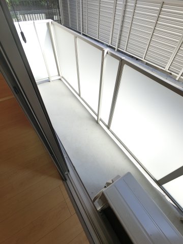 バルコニー　※仕様が異なる場合がございます
