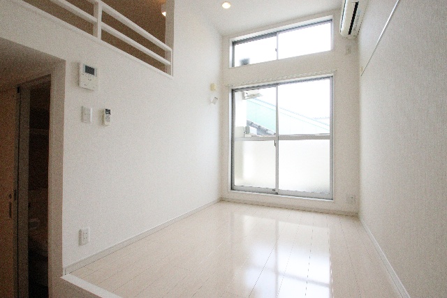 居室・リビング　※別室の参考写真の為、現況優先です。