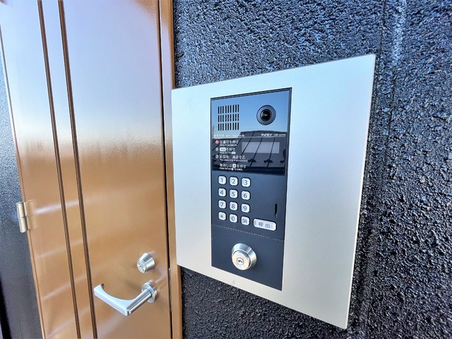 セキュリティ　オートロック付き