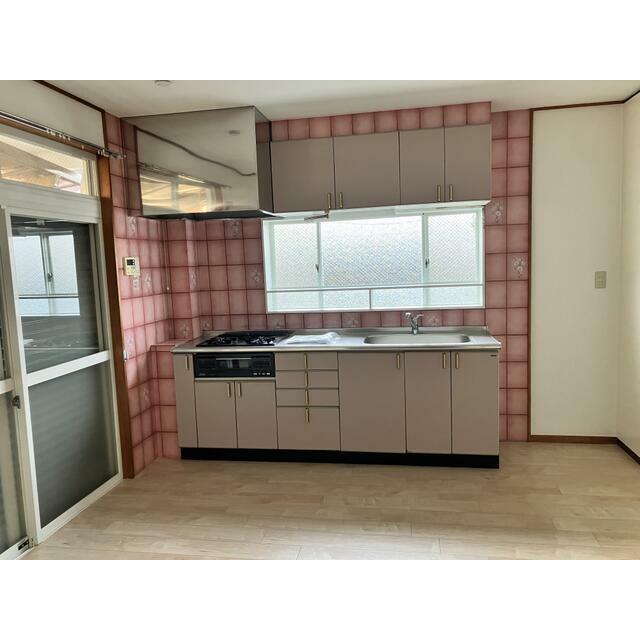 居室・リビング　ＬＤＫもリフォーム完了、８．８帖に広がる心地よい新生活♪